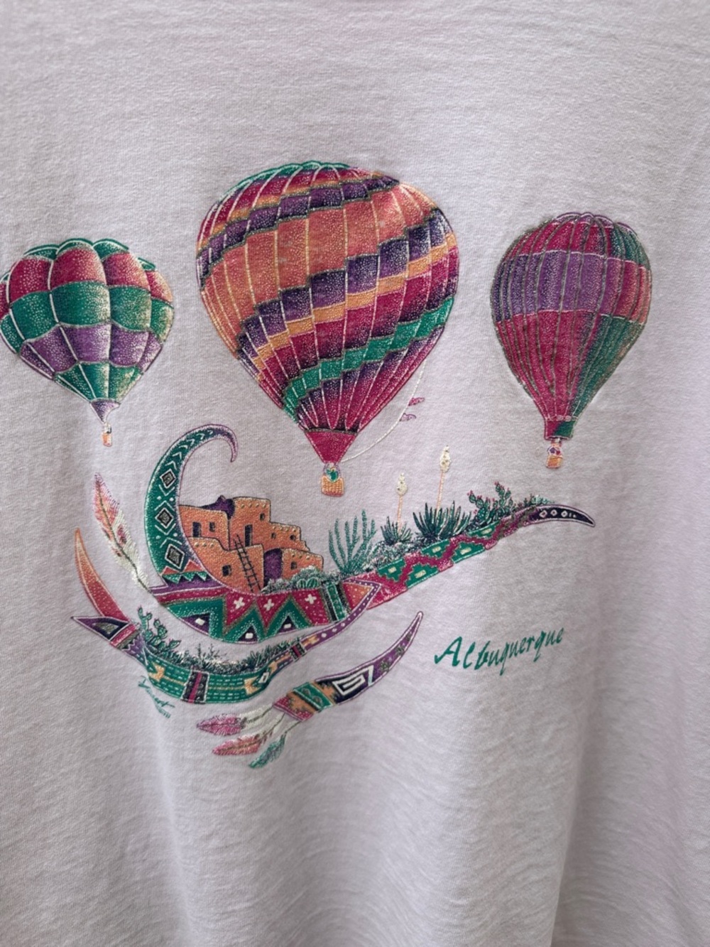 Anvil White Tee with Multicolor Hot Air Balloon Graphic